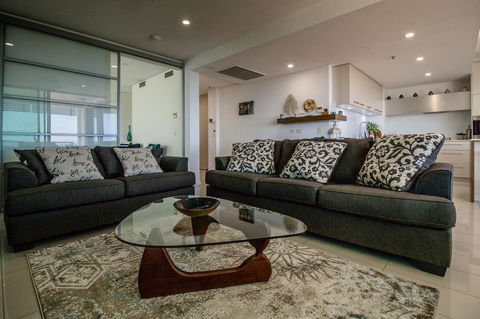 ZEN BY THE WATER - Esplanade Darwin Retreat - Sydney 4u 41