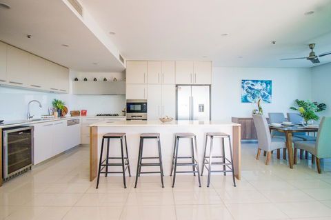 ZEN BY THE WATER - Esplanade Darwin Retreat - Sydney 4u 21