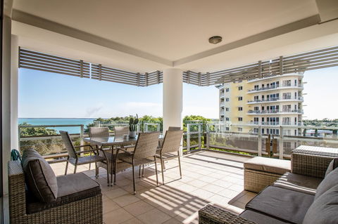 ZEN BY THE WATER - Esplanade Darwin Retreat - Sydney 4u 3