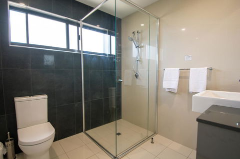 Magnum Serviced Apartments - Sydney 4u 35