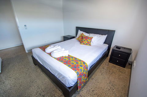 Magnum Serviced Apartments - Sydney 4u 9