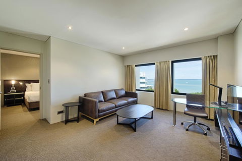 Hilton Darwin - Sydney 4u 12