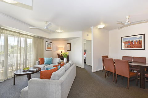 Metro Advance Apartments & Hotel - Sydney 4u 5