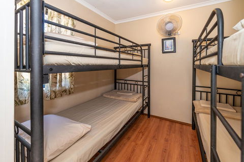 Oasis Tourist Park - Accommodation Sydney 17