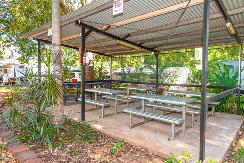 Oasis Tourist Park - Accommodation Sydney 19