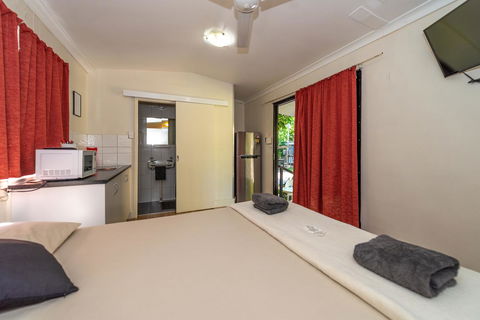 Oasis Tourist Park - Accommodation Sydney 12