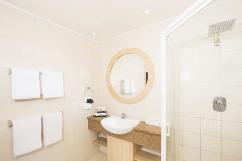 Discovery Resorts - Kings Canyon - Sydney 4u 4