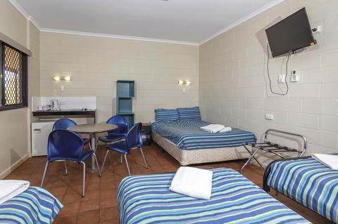 Discovery Resorts - Kings Canyon - Sydney 4u 3