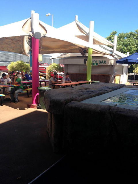 Melaleuca On Mitchell - Darwin YHA - Sydney 4u 24