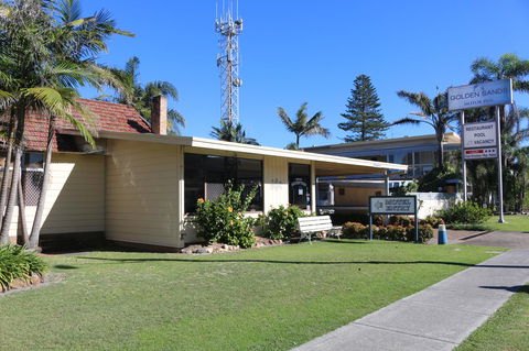 Golden Sands Motor Inn - Sydney 4u 10