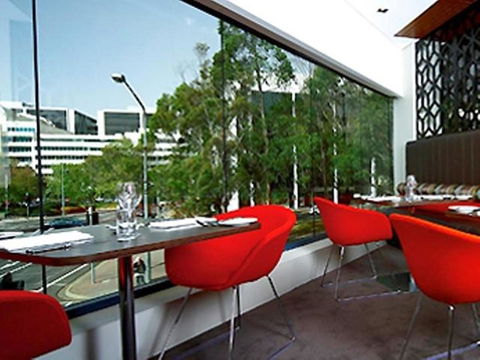 Novotel Canberra - Sydney 4u 14