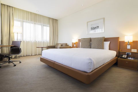 Novotel Canberra - Sydney 4u 24