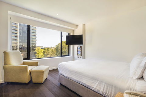 Crowne Plaza Canberra, An IHG Hotel - Accommodation Sydney 21