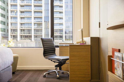 Crowne Plaza Canberra, An IHG Hotel - Accommodation Sydney 40