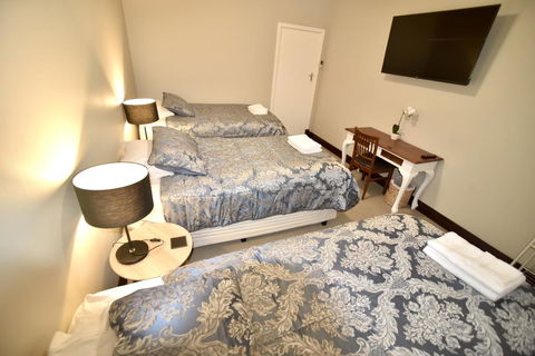 Boucher Manor - Northam. - Sydney 4u 1