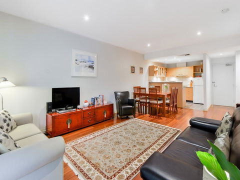 Boutique Stays - River Boulevard, Richmond Apartment - Sydney 4u 3