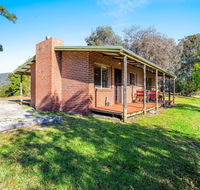 Braeside Cabin Two - Alphitonia - Sydney 4u