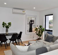 Brand New 2 Bed Apartment with Stunning City Views - Sydney 4u