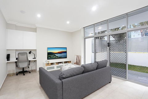 Brand New 2 Bedroom Apartment For 7 People - Sydney Resort 0
