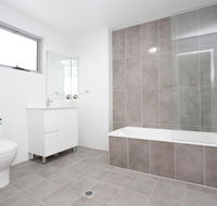 Brand new Family Friendly Apartment for 7 - Sydney 4u