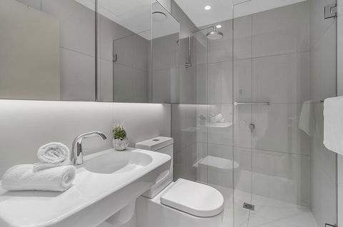 Brand New Luxury Pad In Shopping And Dining Mecca - Sydney 4u 3