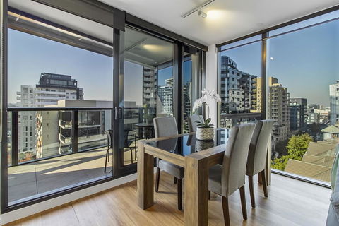 Brand New Luxury Pad In Shopping And Dining Mecca - Sydney 4u 0