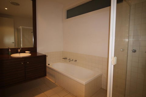 Breakers Holiday House - Sydney 4u 1