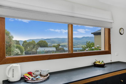 Brightwater Bed And Breakfast - Accommodation Sydney 3