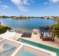 Broadbeach Waterfront Holiday House - Accommodation Sydney