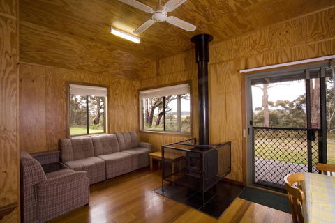 Brodribb River Rainforest Cabins - Cabin 1 - Sydney 4u 3