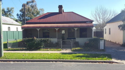 Browncoat Cottage Mudgee - Sydney 4u 0