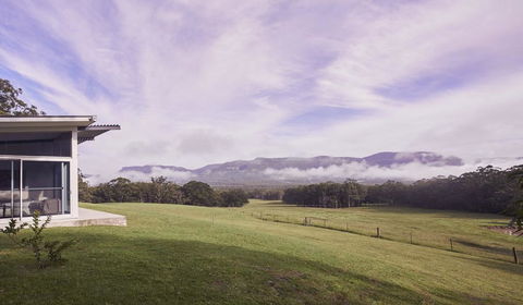 Bundaleer - Architect Designed, Stunning Views! - Sydney 4u 2