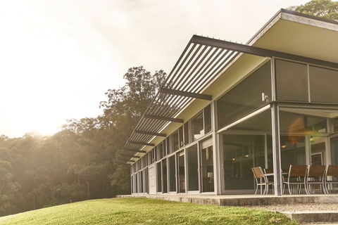 Bundaleer - Architect Designed, Stunning Views! - Sydney 4u 0