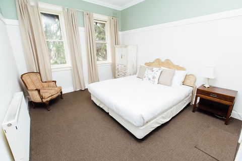Bundanoon Hotel - Sydney 4u 2