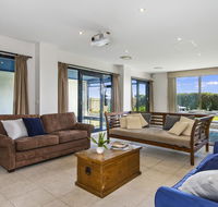Bungan Beach House - heated indoor pool - Sydney 4u