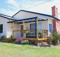Bungo Beach house - Pet Friendly home - Sydney 4u