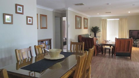 Bunya Vista Accommodation - Sydney 4u 2