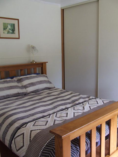Bushland Retreat - Sydney 4u 3