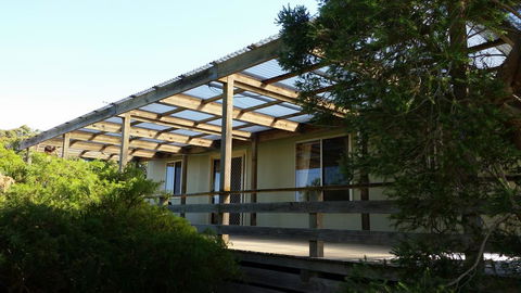 Bushland Retreat - Sydney 4u 0