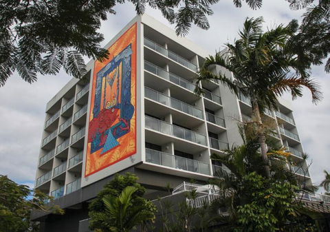 Cairns Plaza Hotel - Sydney 4u 1