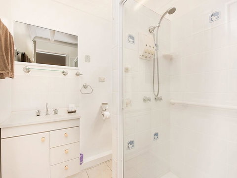 Caloundra City Centre Motel - Sydney Resort 3