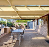 Campbell Avenue 28 - Sydney 4u