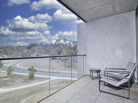 CANBERRA CHIC-hosted By:L'Abode Accommodation - Sydney 4u 1