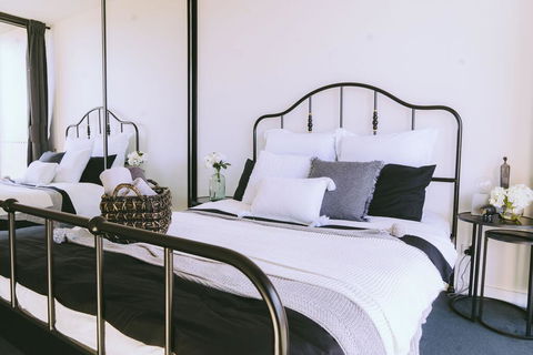Capitol Executive Apartment On London Circuit - Sydney 4u 3
