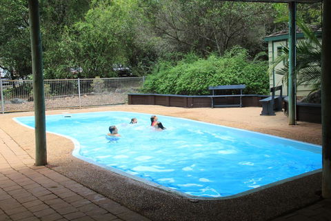 Capricorn Caves - Sydney 4u 3