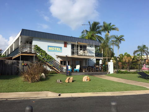 Cardwell Beachfront Motel - Sydney 4u 0