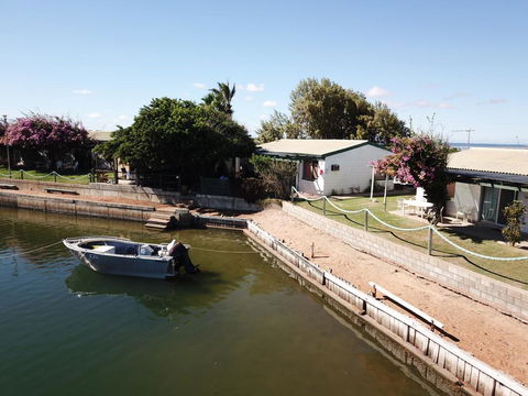 Carnarvon Retreat - Sydney 4u 3