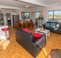 Carrickalinga SeaHaven Coastal Escape-4BRM - 29 Riverview Drive - Sydney 4u