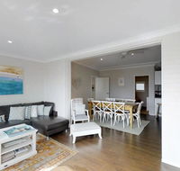 Casa Sorella - beachfront family home - Sydney 4u