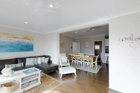 Casa Sorella - Beachfront Family Home - Sydney 4u 0